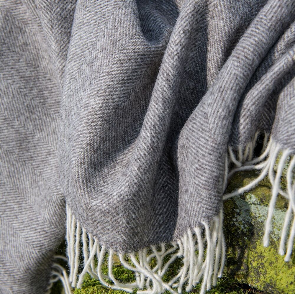 Herringbone Lambswool Dark Grey & Cream Pure New Wool Throw Blanket