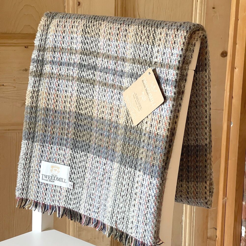 Woollen Recycled LARGE Throw / Blanket / Picnic Rug - Muted Green & Grey mi