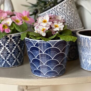 Old Dutch Style Plant Pot in Horizon Design - Indigo Blue & White