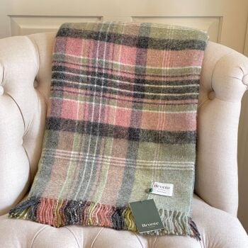 BRONTE by Moon Kintyre Shetland Wool Throw / Blanket - Green