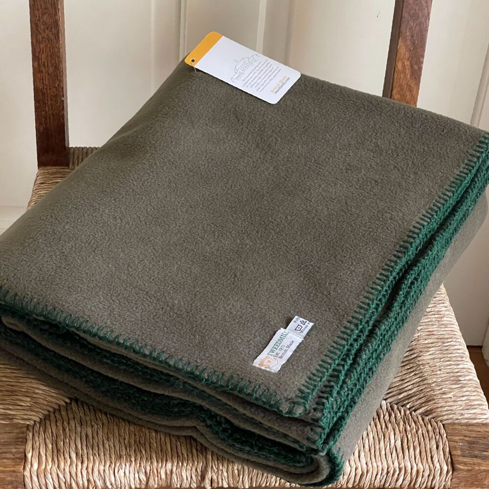 Luxurious Fleece Throw or Blanket Large - Sage Green