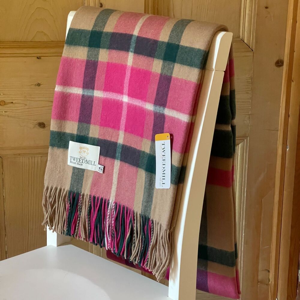 Tweedmill Soft Lambswool Bright Check Throw - Ella Pink & Beige