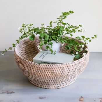Rattan Wicker Artisan Round Footed Fruit Bowl / Display Bowl - Natural Whitewash