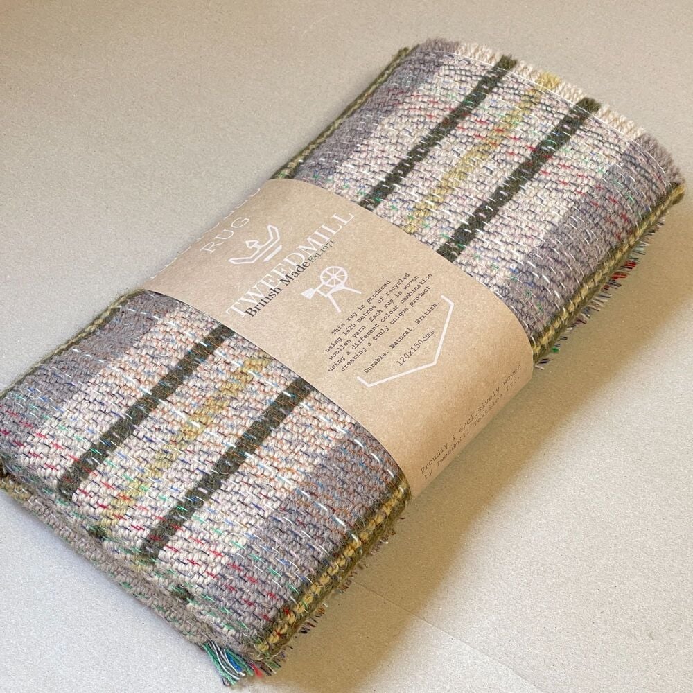 All Wool Recycled Throw / Blanket / Picnic Rug in Oatmeal Beige, Olive & Oc