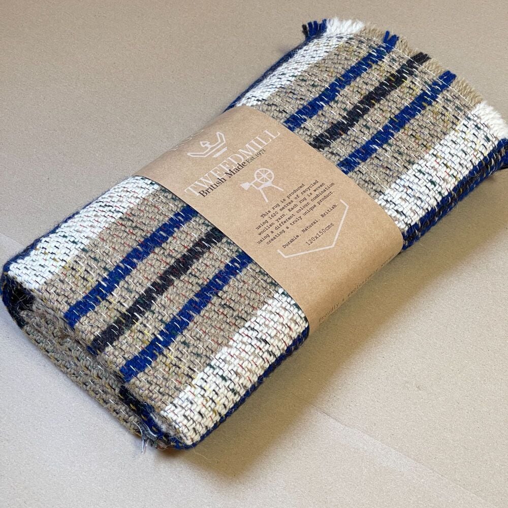 All Wool Recycled Throw / Blanket / Picnic Rug in Rich Blue, Beige & Cream 