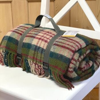 WATERPROOF Backed Wool Picnic Rug / Blanket in Country Thistleberry Check with practical Carry Strap