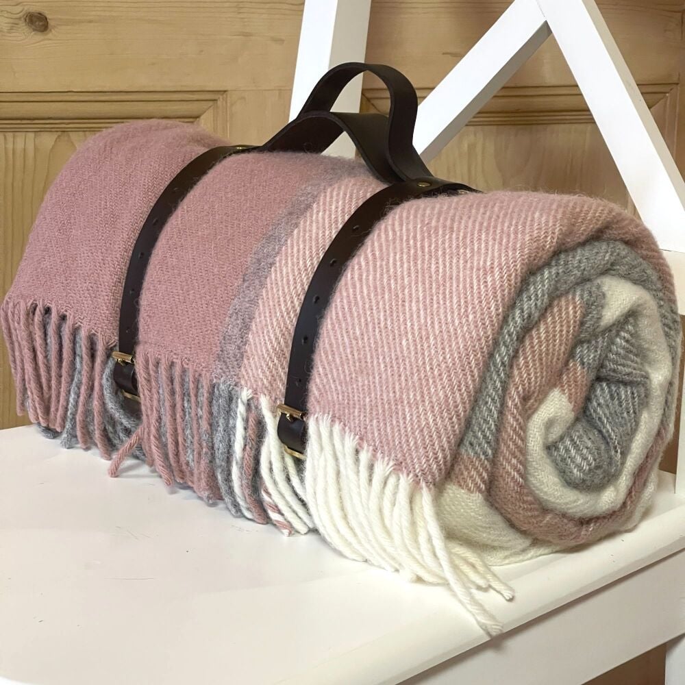 WATERPROOF Backed Wool Picnic Designer Rug / Blanket in Dusky Pink & Charco