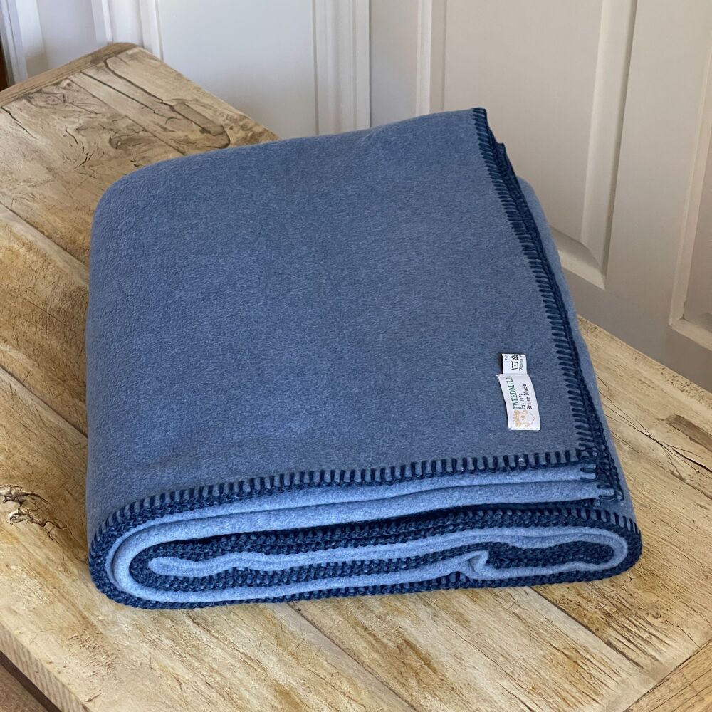 Luxurious Fleece Throw or Blanket Large - Airforce Blue