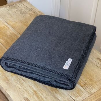 Luxurious Fleece Throw or Blanket Large - Charcoal Grey