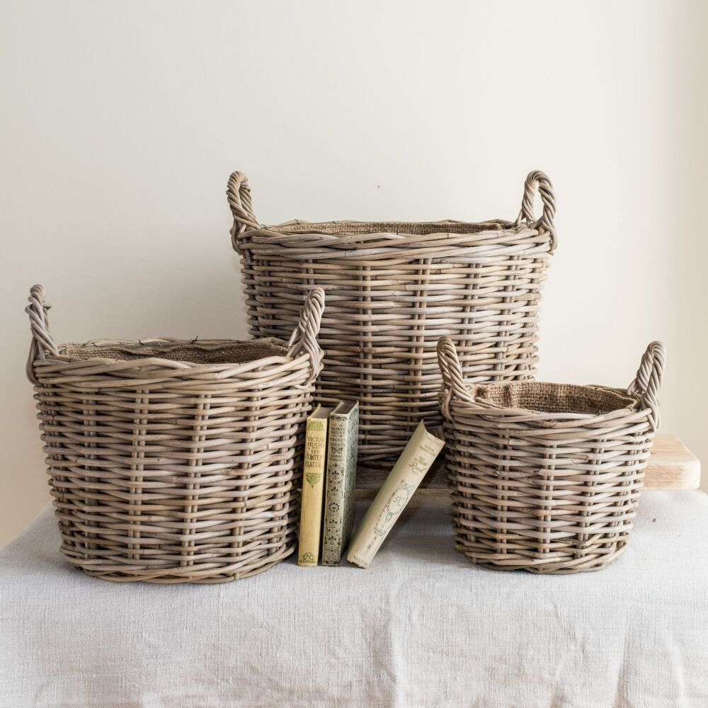 Rattan Wicker Round Storage Basket with Hessian Liner - Natural