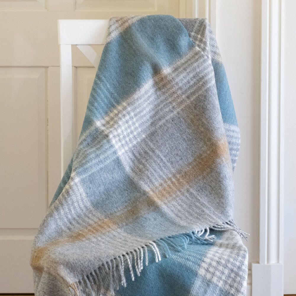 BRONTE by Moon British Wool Classic Check Throw - Teal