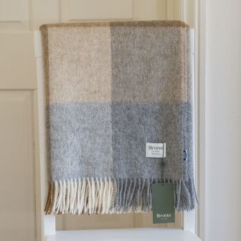 BRONTE by Moon British Wool Block Check Throw - Natural Beige Lambswool