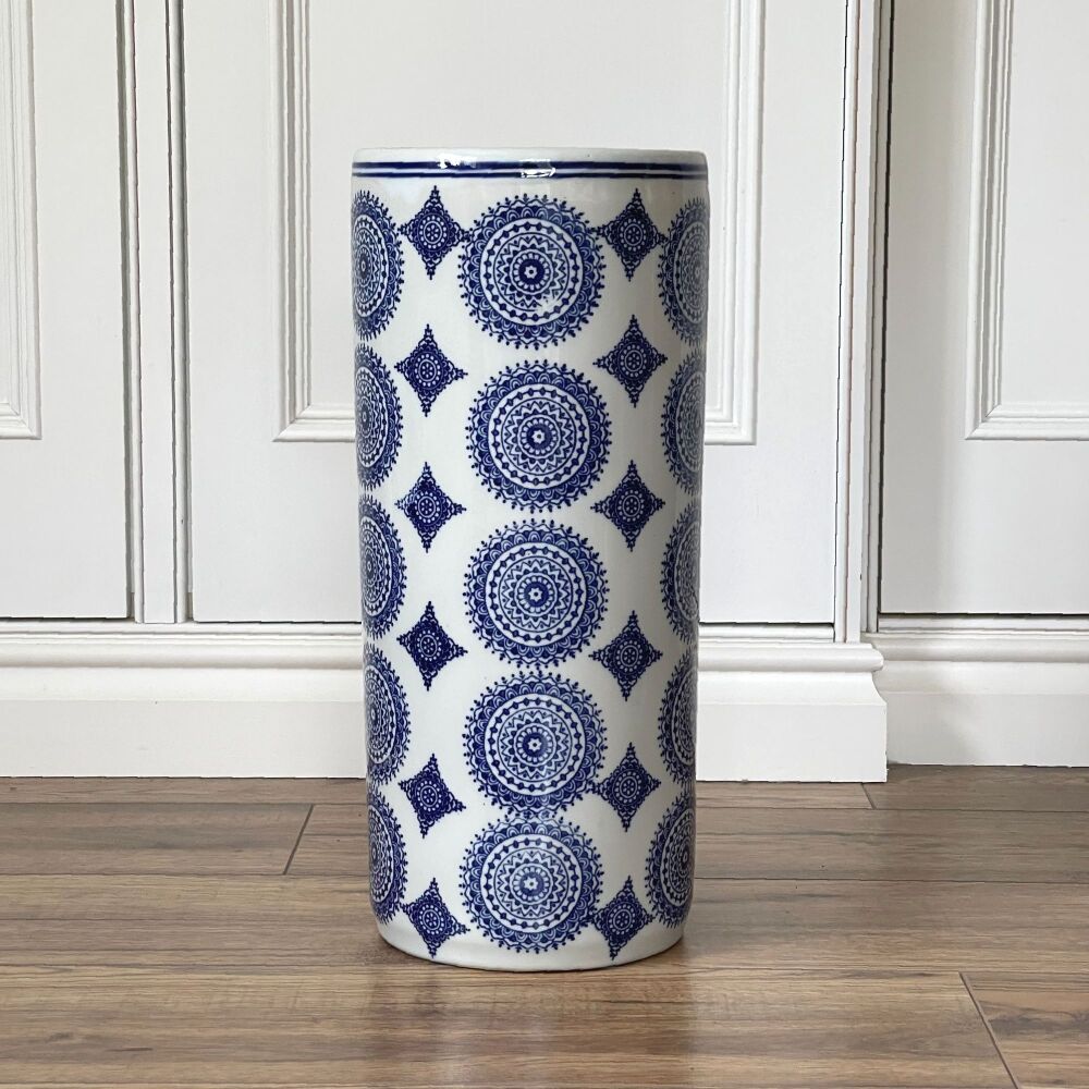 Ceramic Umbrella Stand in Blue & White Circle Design