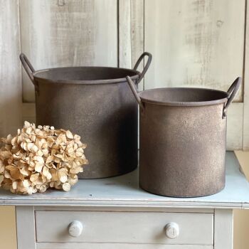 Rusty Metal Round Pot / Plant Pot / Planter with handles
