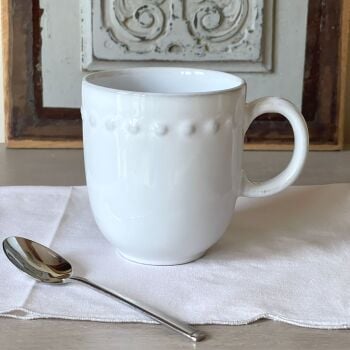 Stoneware Pearl Mug - White