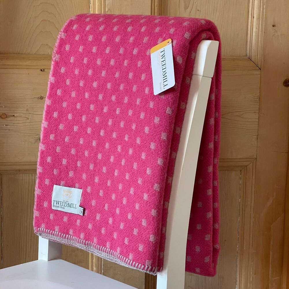 Tweedmill Blanket Stitch Pink with Dusky Pink Dots Pure New Wool Throw Blan