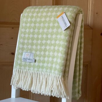 Tweedmill Jacquard Spot Pure New Wool Throw Blanket - Apple Green