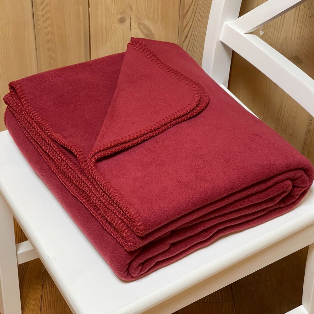 Luxurious Fleece Throw or Blanket Large - Rich Burgundy