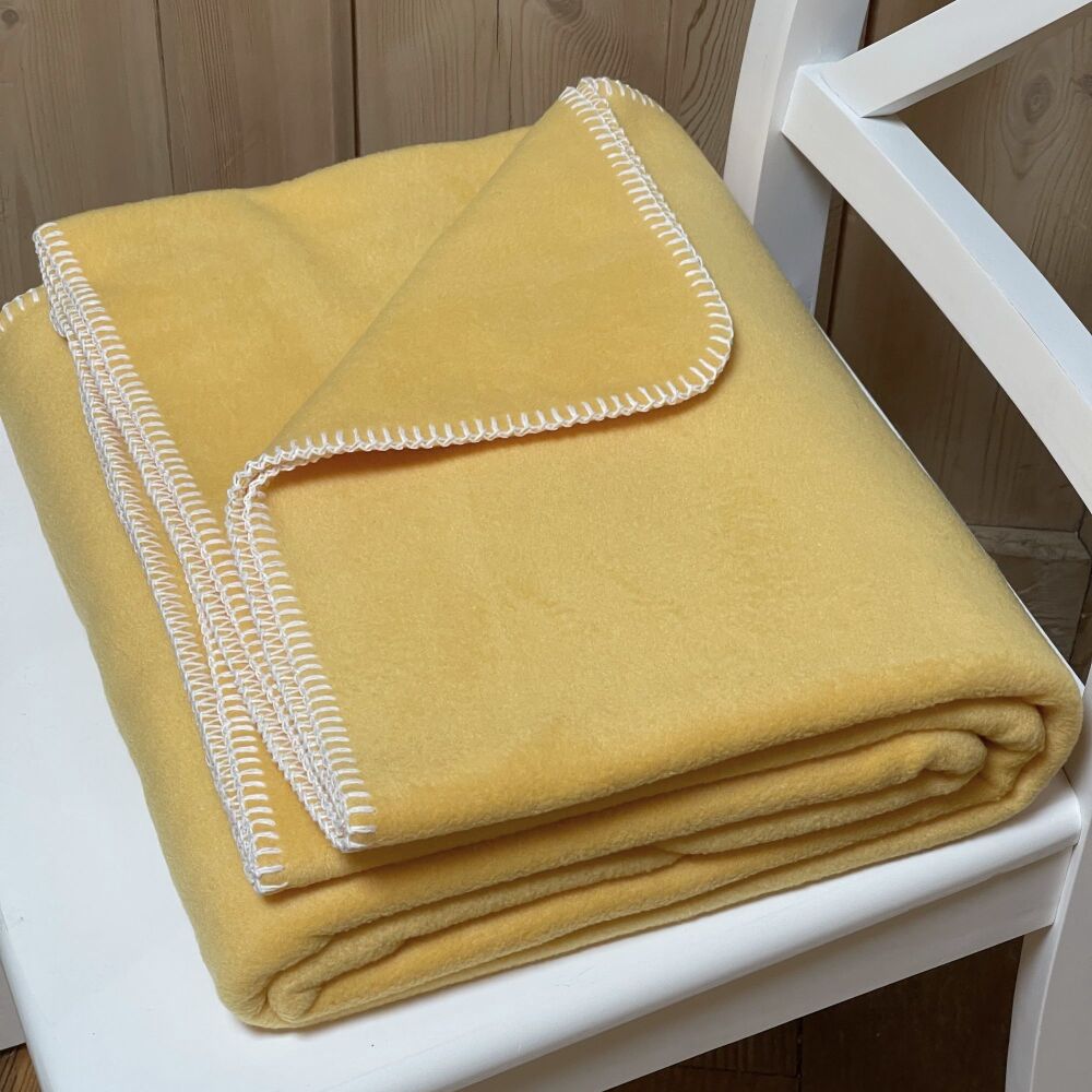 Luxurious Fleece Throw or Blanket Large - Custard Yellow