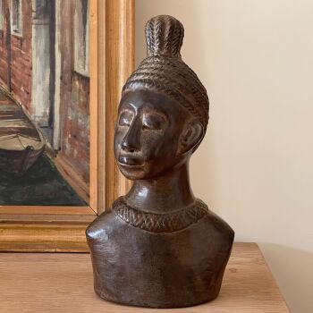 Unique Handmade Mangbetu Bust in Dark Terracotta - 38 cm high