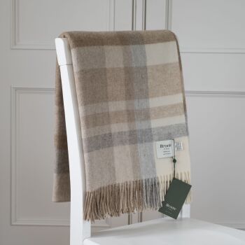 BRONTE by Moon Modern Check Throw in Merino Lambswool - Natural Beige