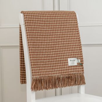 BRONTE by Moon Houndstooth Rust & Camel Throw in 100% Merino Wool