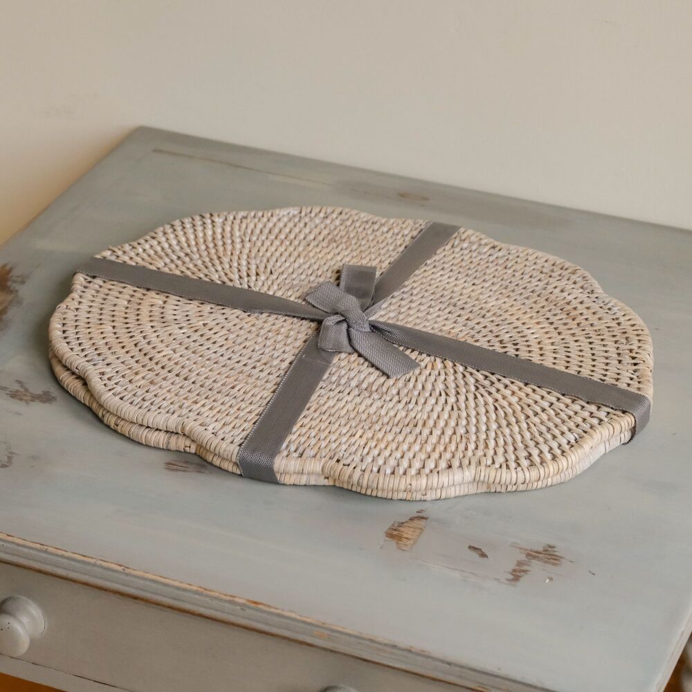 Rattan Wicker Artisan Oval Scallop Table Placemats Pair - Natural Whitewash