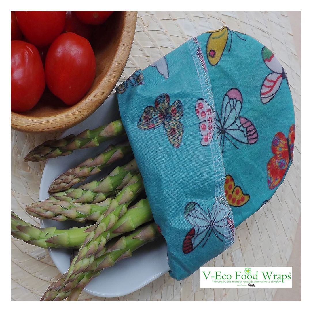 A picture of a V-Eco Food Wrap, celery and green beans