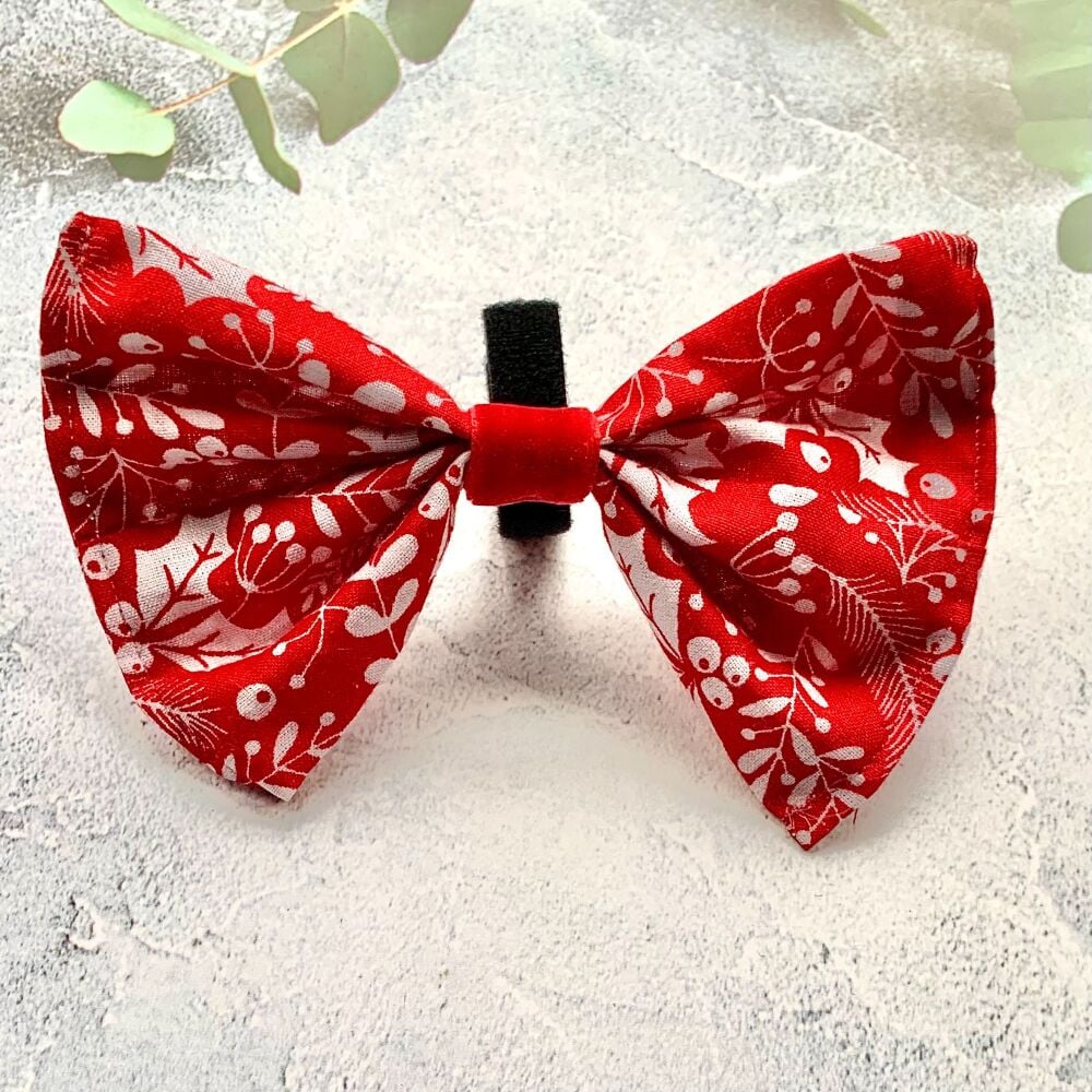 BOW TIE - XMAS - Holly on red