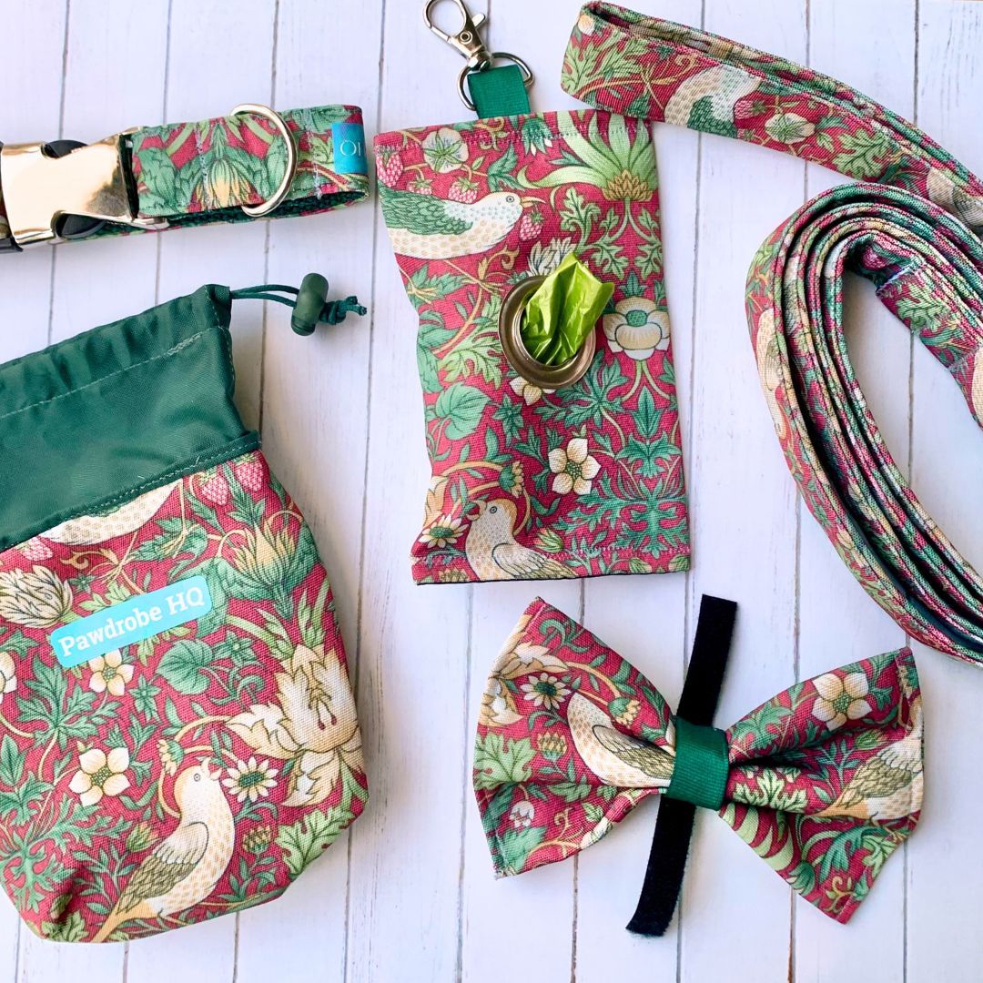 5 Piece Gift Set in William Morris "Strawberry Thief" design. (Colour - crimson).