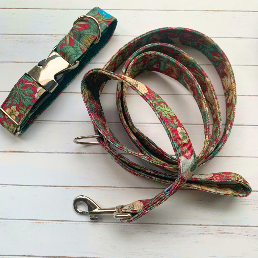COLLAR, LEAD & BOW TIE - Strawberry Thief - Crimson