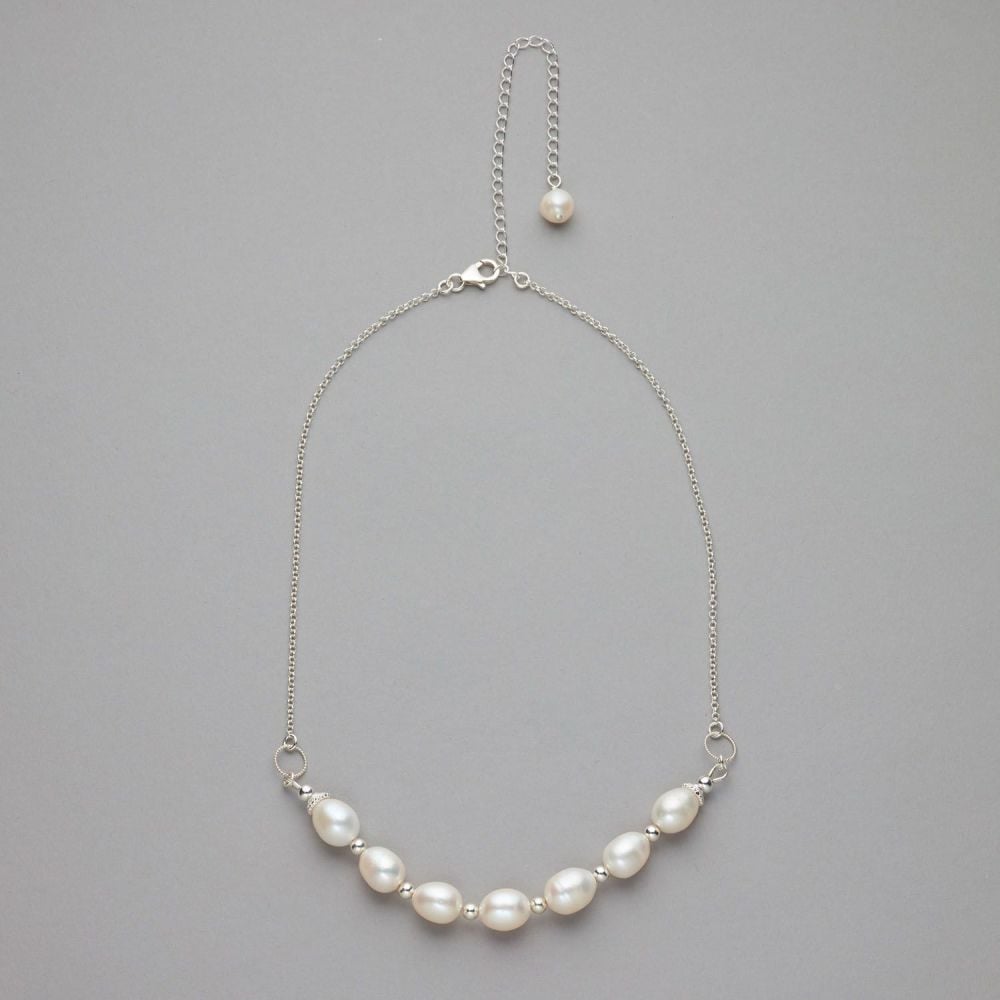 Necklace - Fresh water pearls