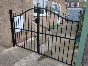 York Gates curved top double drive 1