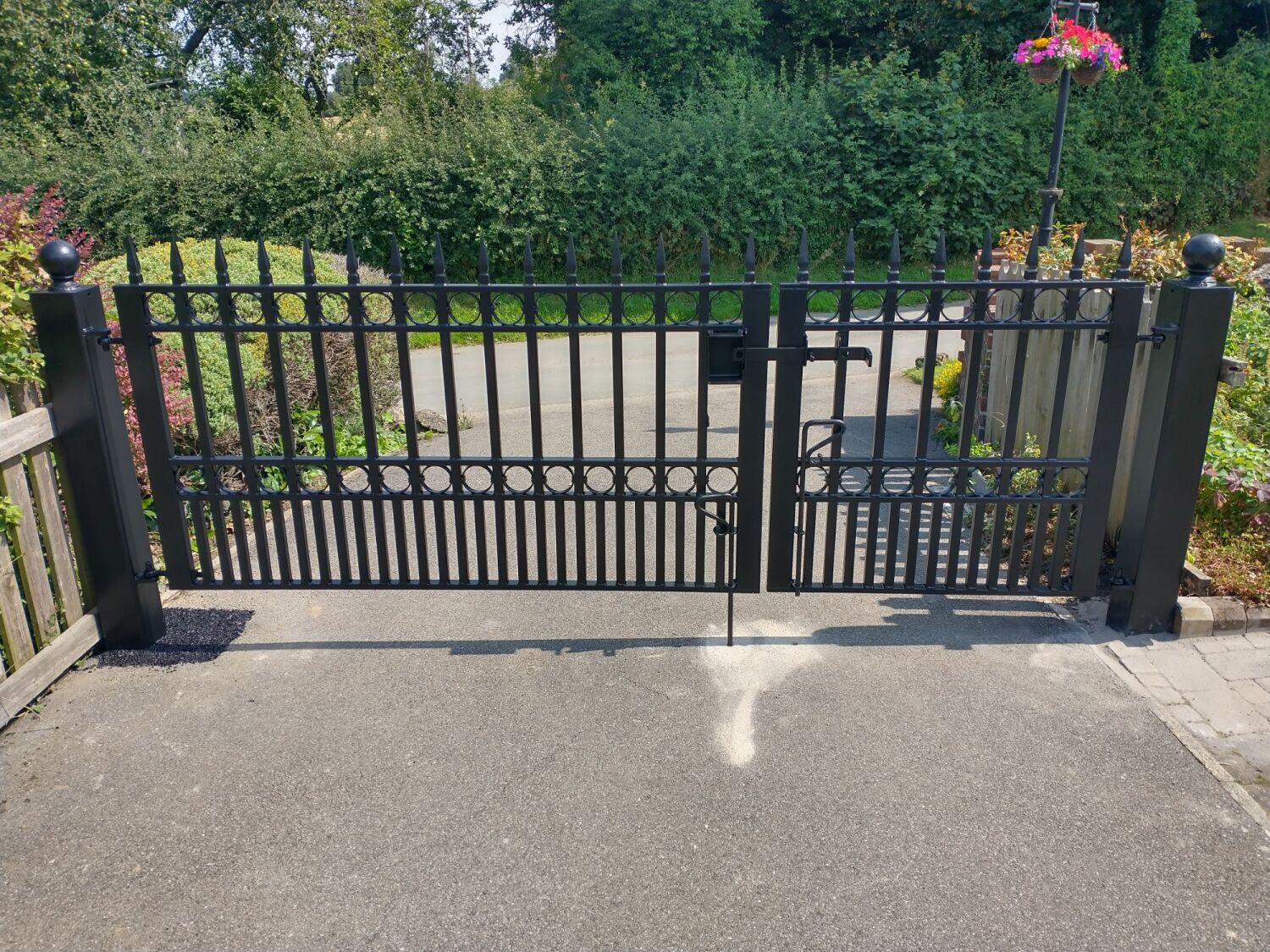 York Gates heavy duty off set centre drive gates