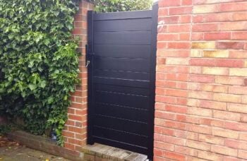 Aluminium Tall single gate horizontal boards
