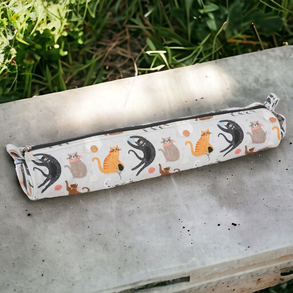CATS DESIGN KNITTING PIN HOLDER