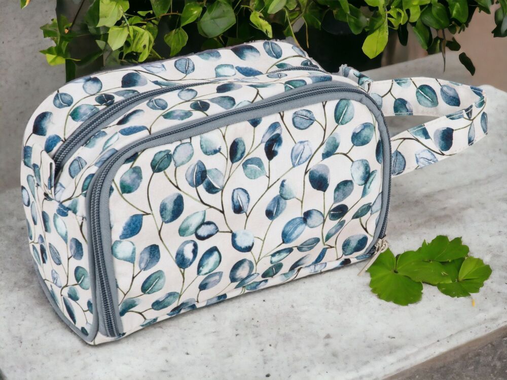 CROCHET BAG BOTANICAL DESIGN