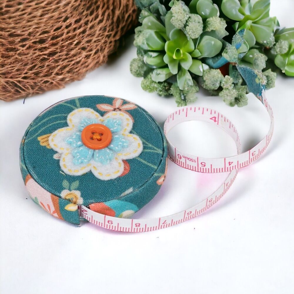 BIRD AVIARY TAPE MEASURE