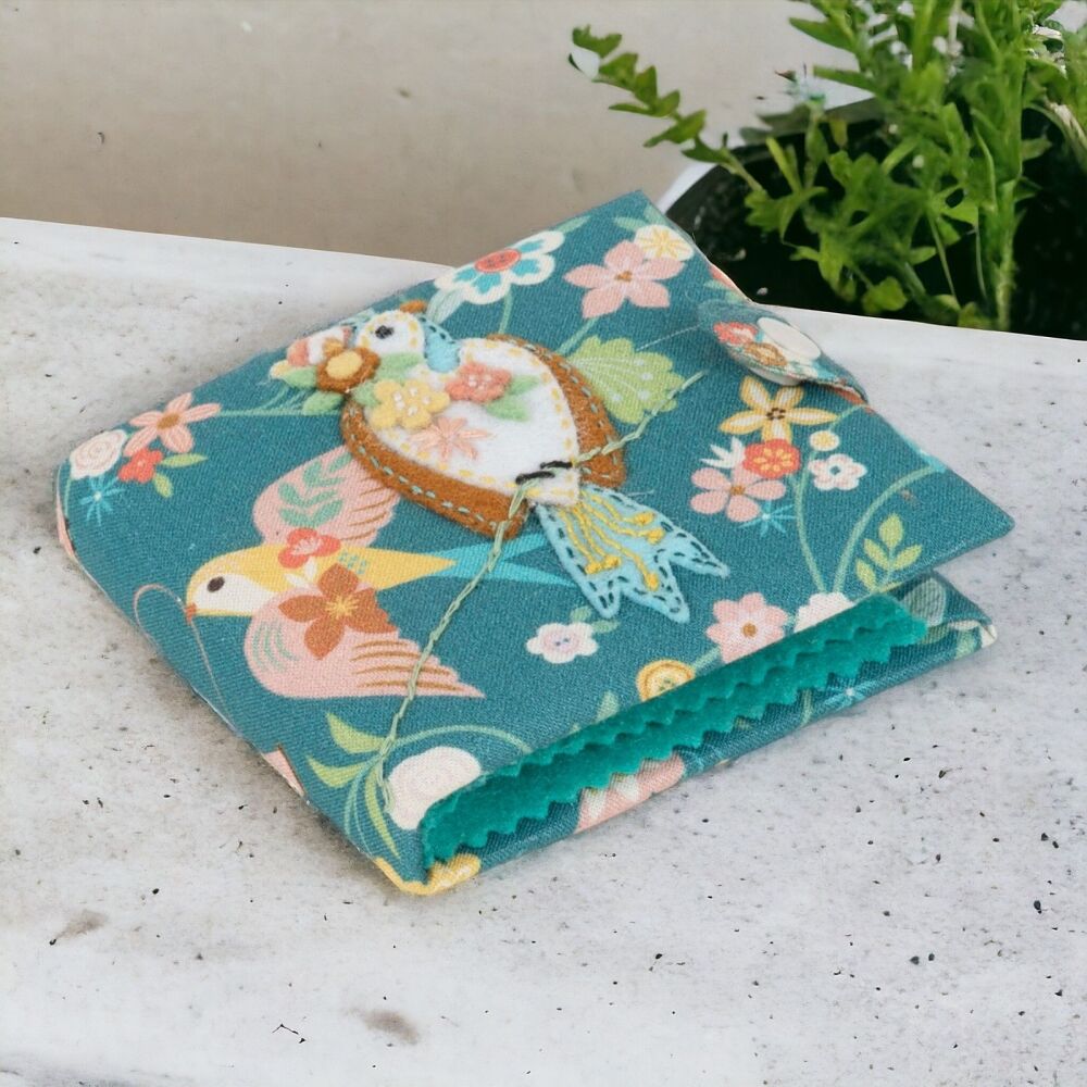 BIRD AVIARY NEEDLE CASE