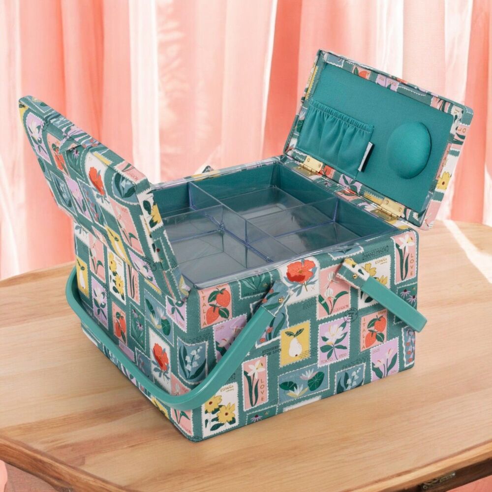 STAMPS SEWING BASKET SQUARE with optional sewing kit