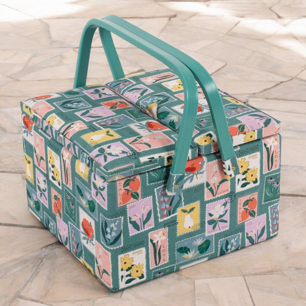 STAMPS SEWING BASKET SQUARE with optional sewing kit