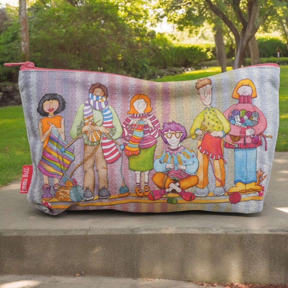 ZIPPED POUCH The Yarn Club Design. Knitting Ladies