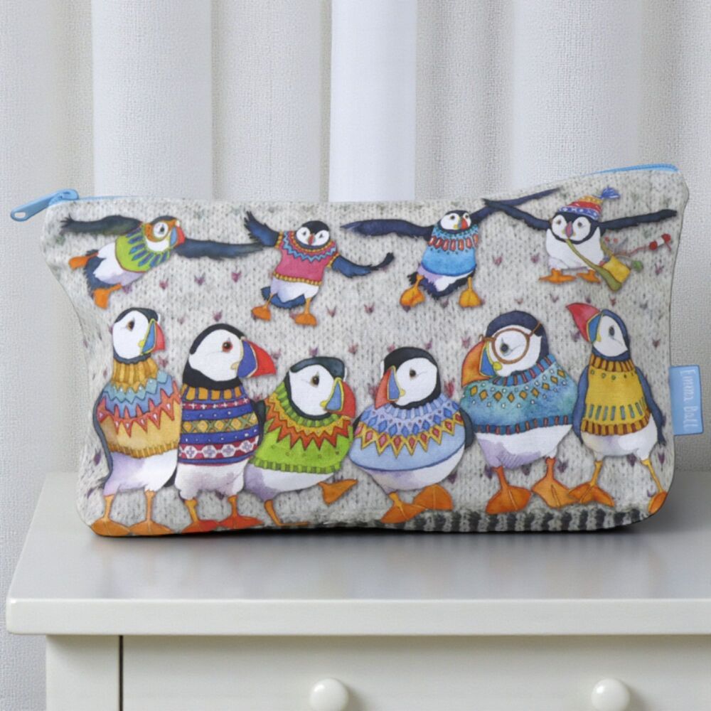 ZIPPED POUCH Woolly Puffins Design