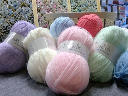 SUPERSOFT BY JARROL A LOVELY SOFT DELICATE BABY DOUBLE KNIT