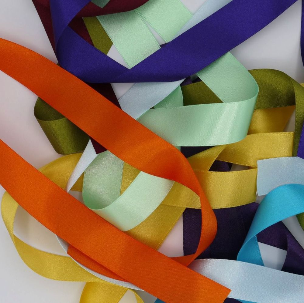 DOUBLE SIDED SATIN RIBBON 25 MM 