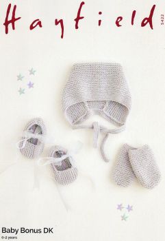 54522 - HAT, SHOES AND MITTENS BY HAYFIELD IN DOUBLE KNIT 