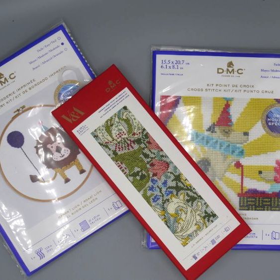 EMBROIDERY KITS