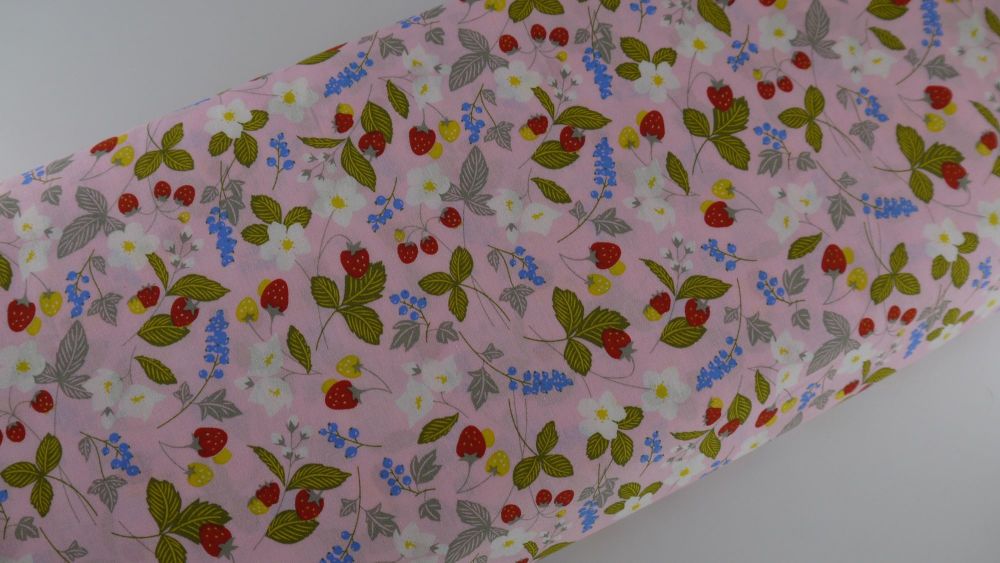 STRAWBERRY AND FLOWERS  FABRIC 100 % COTTON