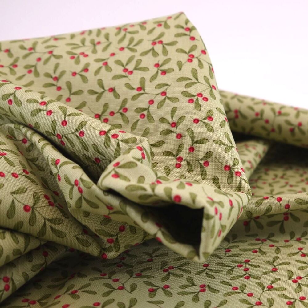 MERRY LITTLE CHRISTMAS- MISTLETOE PISTACHIO- BY TILDA