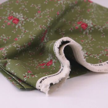 MERRY LITTLE CHRISTMAS- NOEL MOSS- BY TILDA